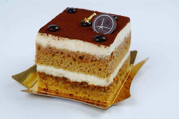 成都王森西點(diǎn)培訓(xùn)學(xué)校烘焙創(chuàng)業(yè)培訓(xùn)班要多少錢？還有開設(shè)了什么班